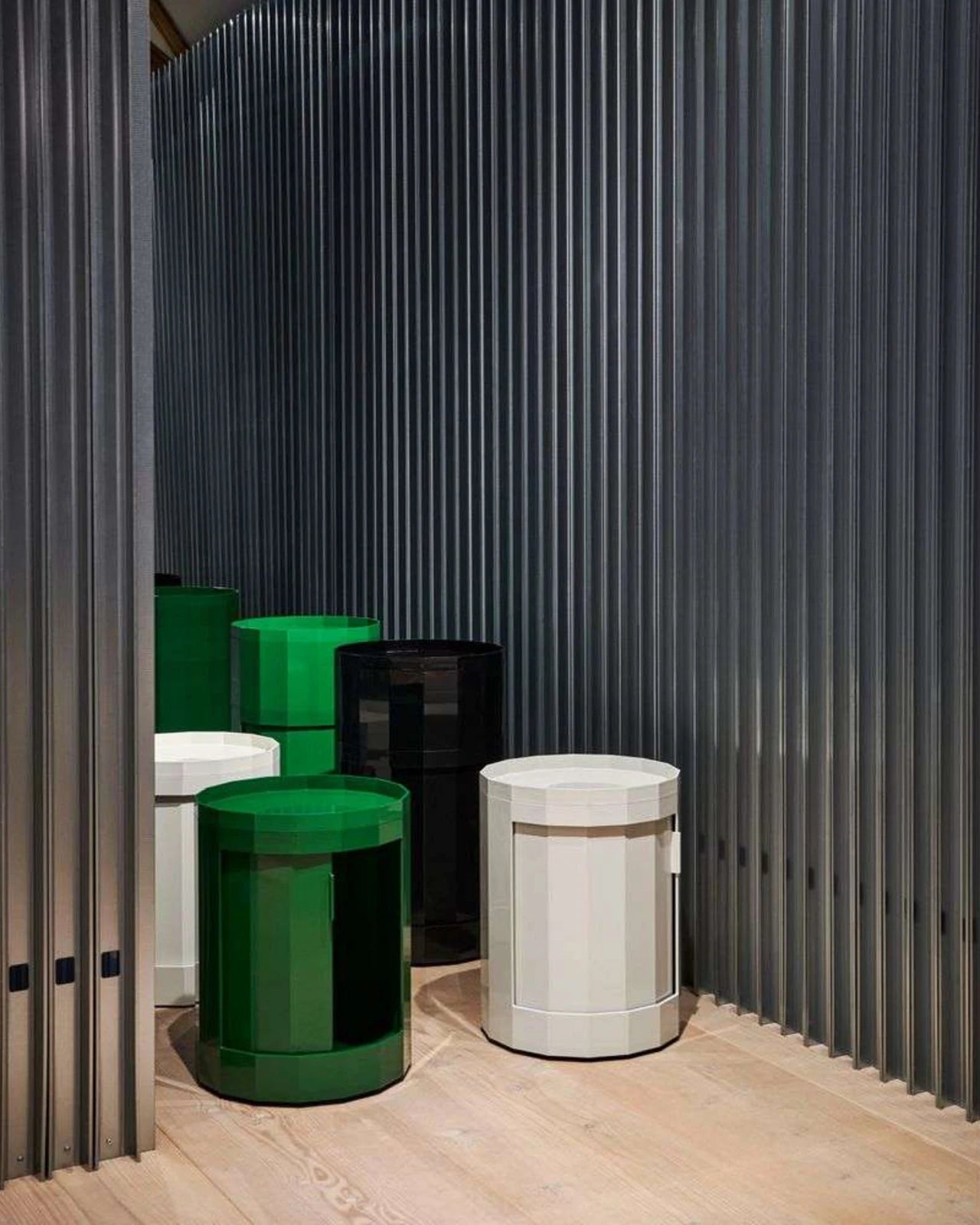 Mobile Facet Cabinet High, Antracite