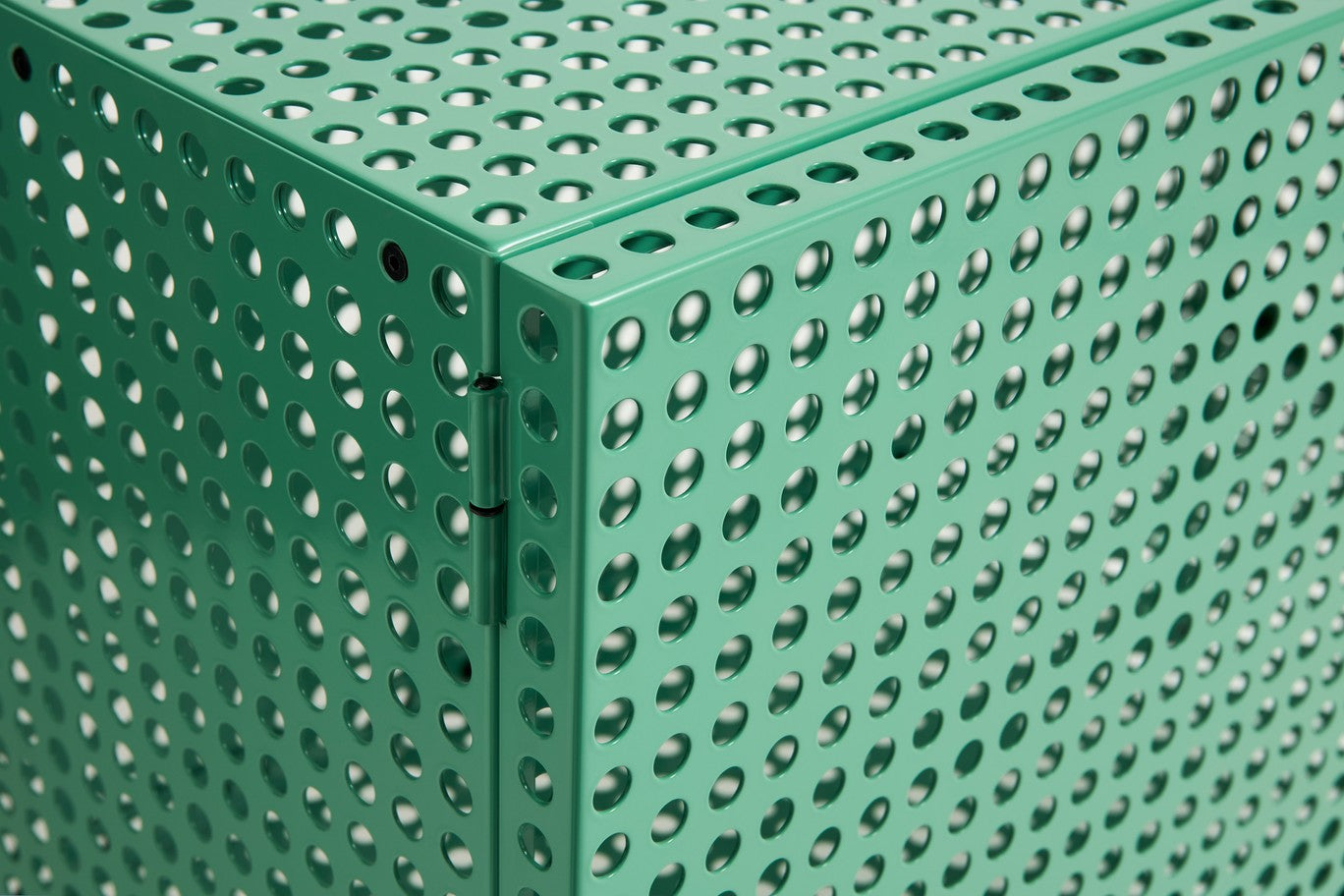 Credenza Perforated Cabinet small HAY, Soft jade - dettaglio della microforatura in acciaio verniciato a polvere