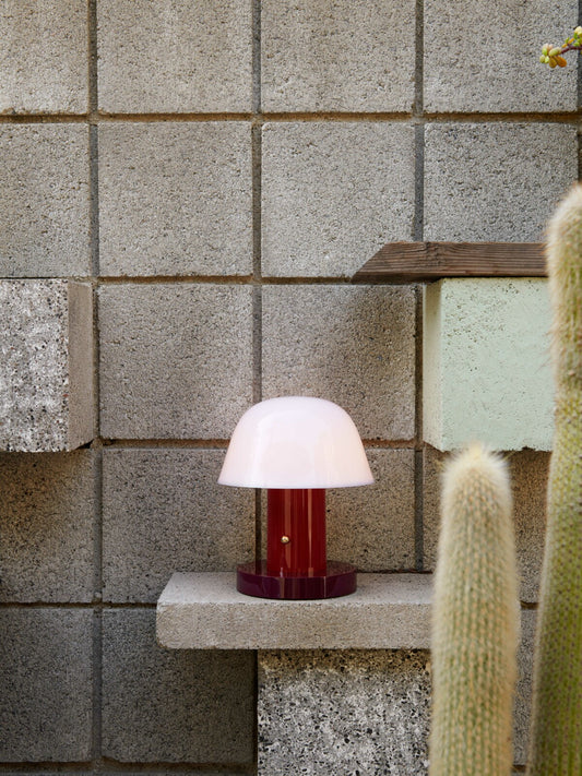 Setago Portable Lamp, Maroon/Grape