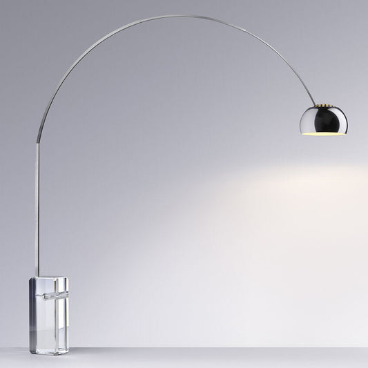 Lampada Arco K Flos ambientata