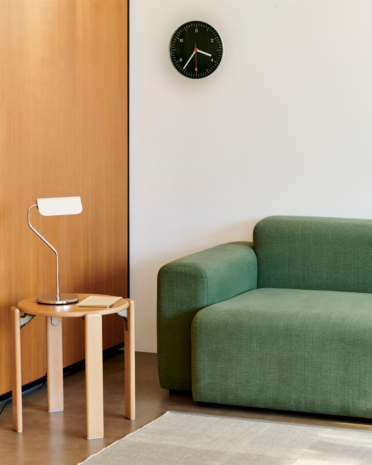 APEX TABLE LAMP