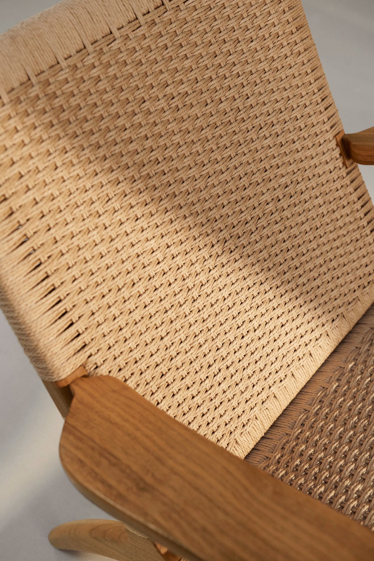 CH25 LOUNGE SEATING SED.NATURAL CORD/FIN. ROVERE OLIO